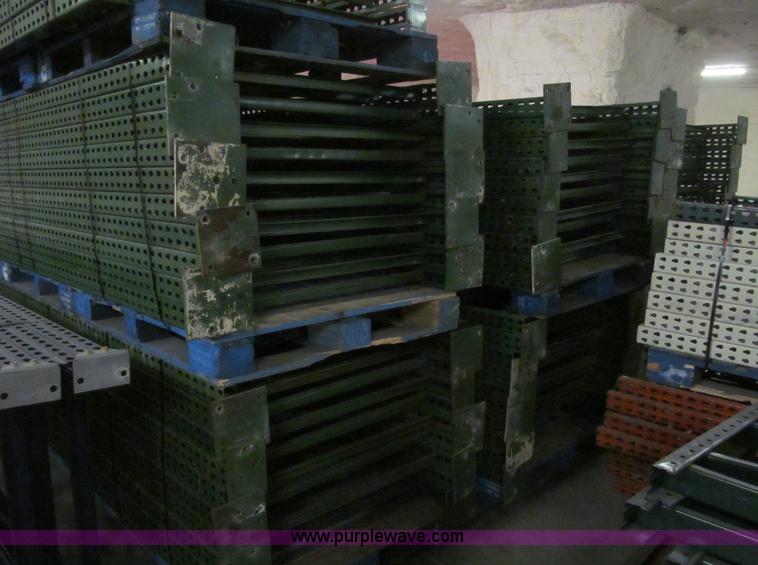 image for item E5880 Industrial steel pallet racking uprights
