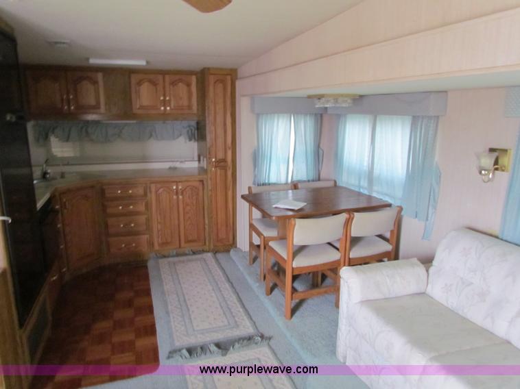 image for item E8297 1991 Travel Supreme fifth wheel camper