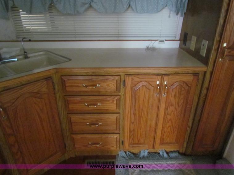 image for item E8297 1991 Travel Supreme fifth wheel camper