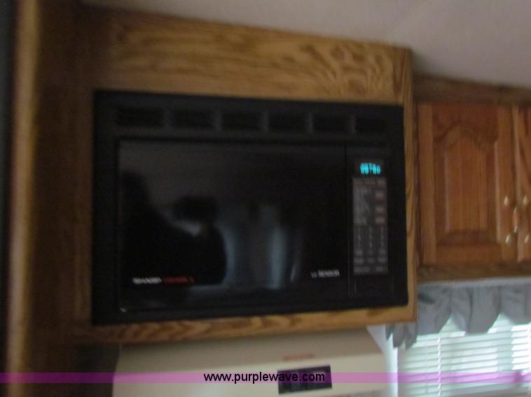 image for item E8297 1991 Travel Supreme fifth wheel camper