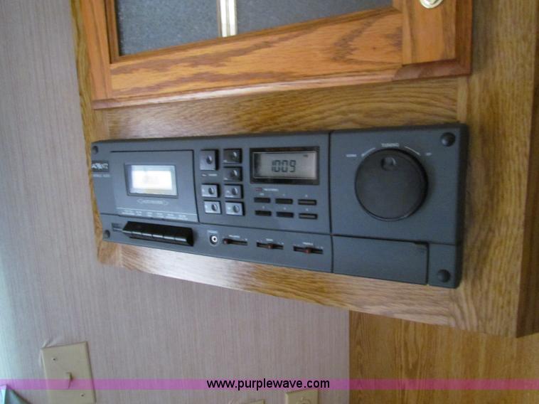 image for item E8297 1991 Travel Supreme fifth wheel camper