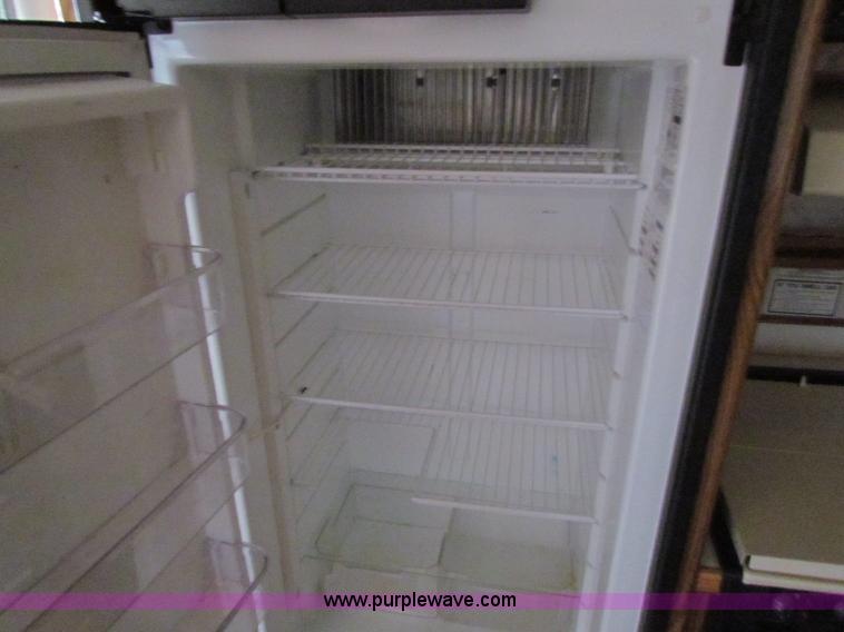 image for item E8297 1991 Travel Supreme fifth wheel camper