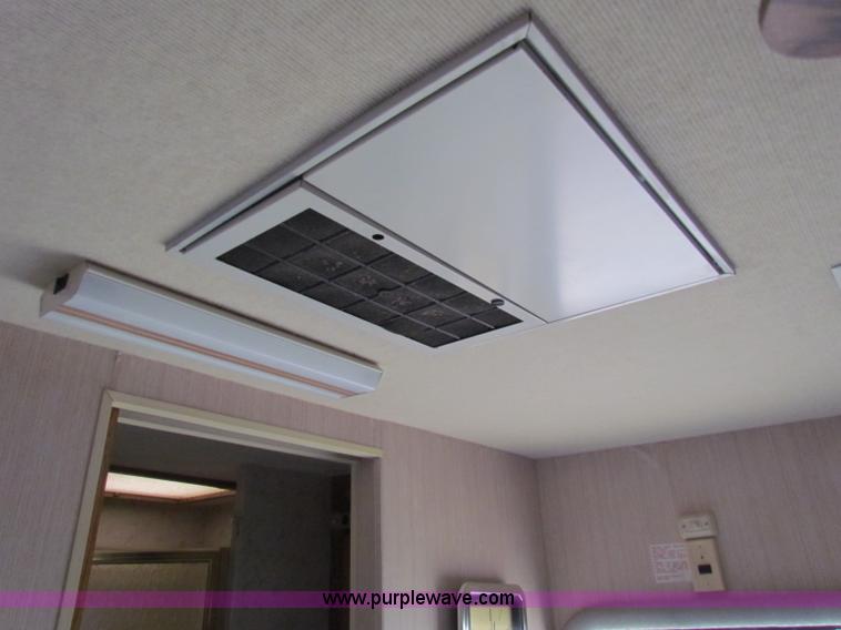 image for item E8297 1991 Travel Supreme fifth wheel camper