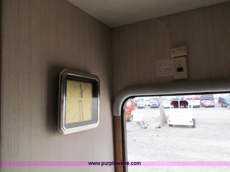 image for item E8297 1991 Travel Supreme fifth wheel camper