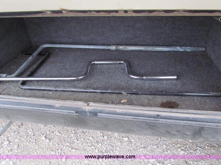 image for item E8297 1991 Travel Supreme fifth wheel camper