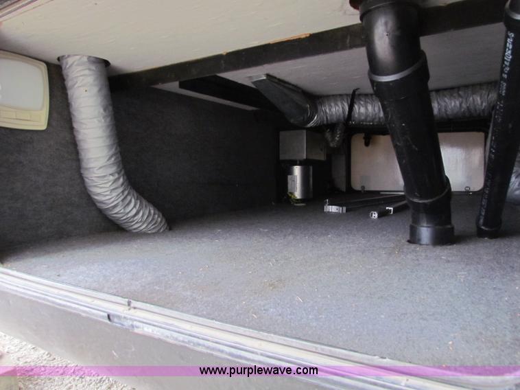 image for item E8297 1991 Travel Supreme fifth wheel camper