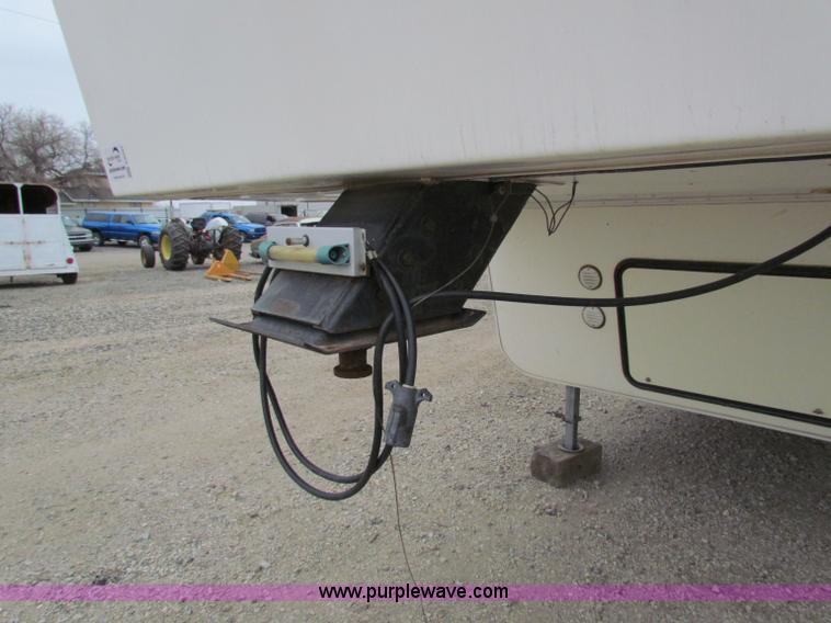 image for item E8297 1991 Travel Supreme fifth wheel camper