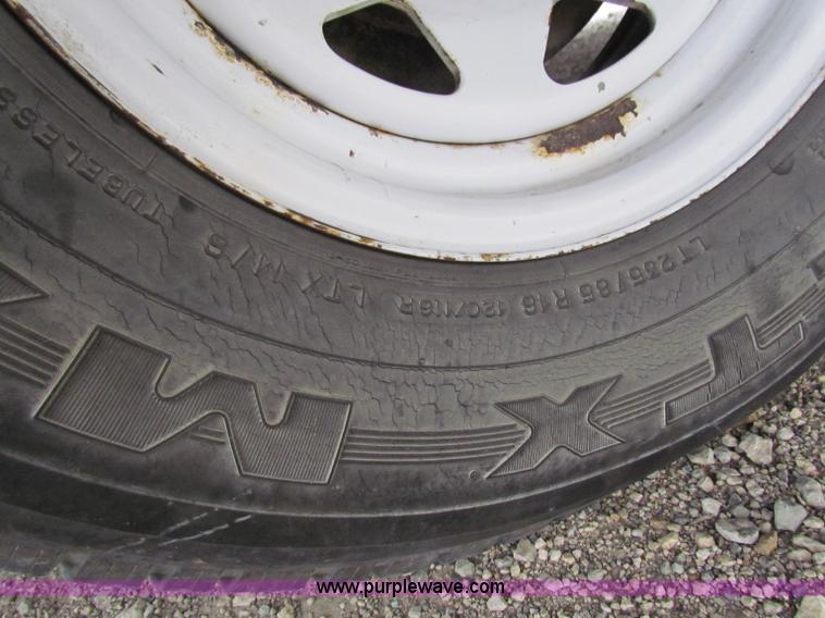 image for item E8297 1991 Travel Supreme fifth wheel camper