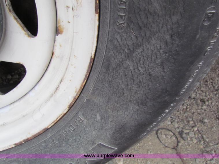 image for item E8297 1991 Travel Supreme fifth wheel camper