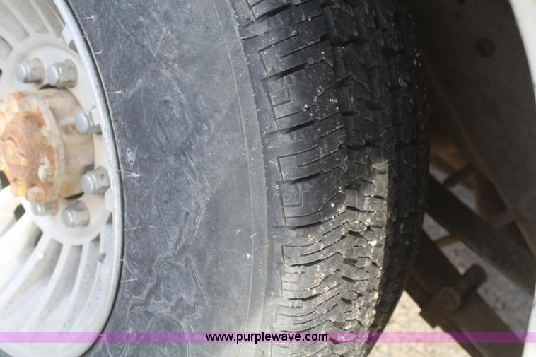 image for item F2839 1977 Ford F250 SuperCab pickup truck