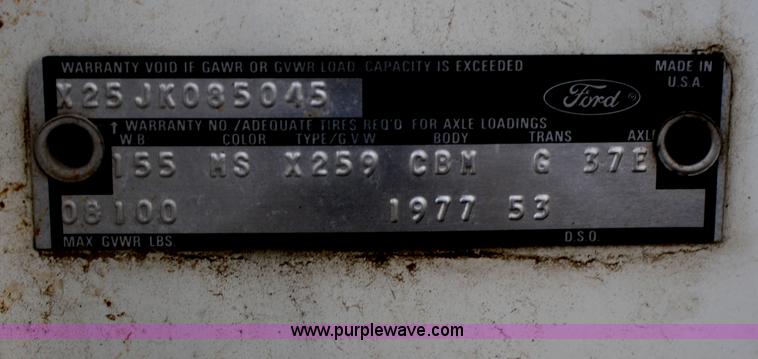 image for item F2839 1977 Ford F250 SuperCab pickup truck