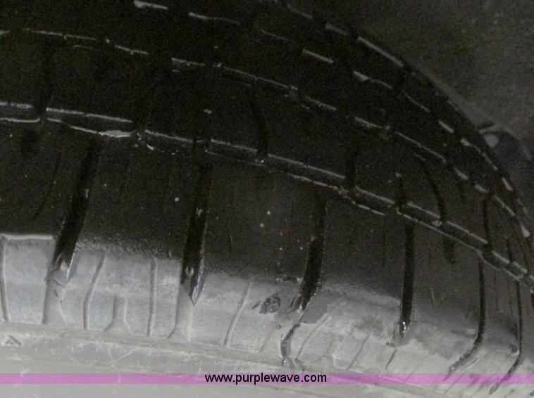 image for item F4268 2001 Dodge Grand Caravan Sport van