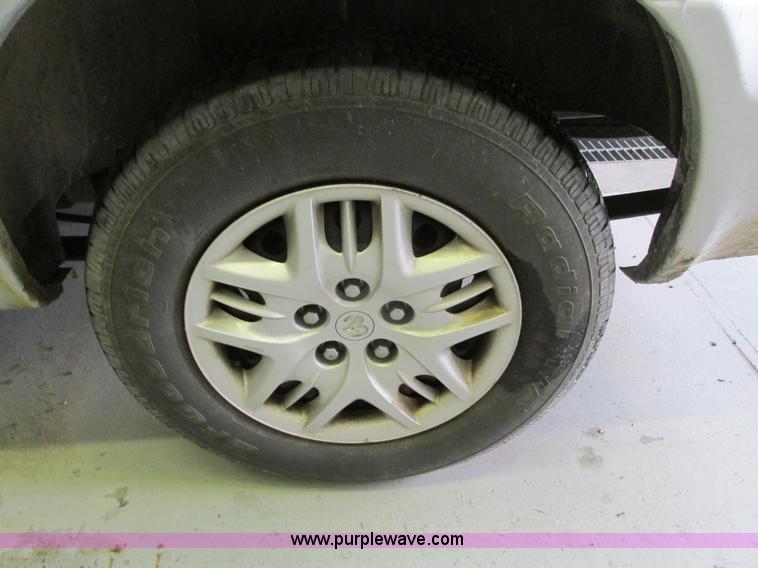 image for item F4268 2001 Dodge Grand Caravan Sport van