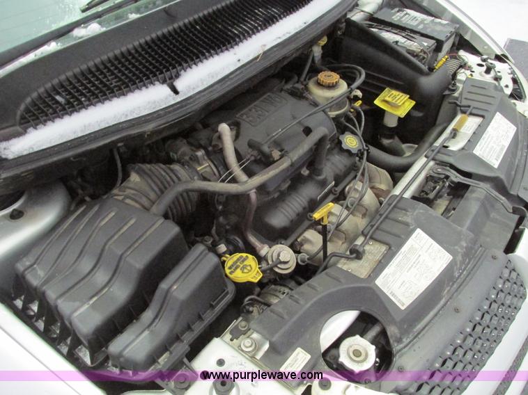 image for item F4268 2001 Dodge Grand Caravan Sport van