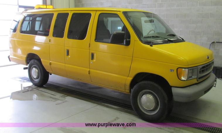 image for item F4269 1999 Ford Econoline E350 XL Super Duty van