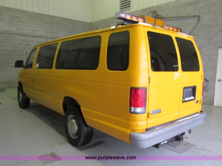 image for item F4269 1999 Ford Econoline E350 XL Super Duty van