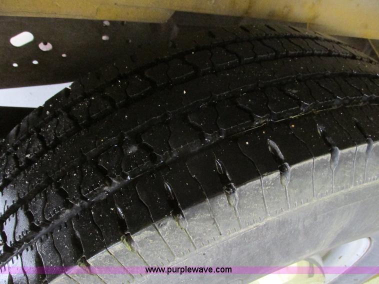 image for item F4269 1999 Ford Econoline E350 XL Super Duty van