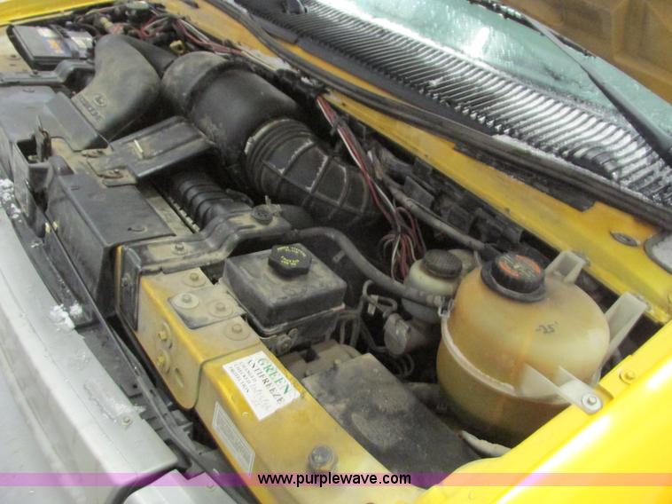 image for item F4269 1999 Ford Econoline E350 XL Super Duty van