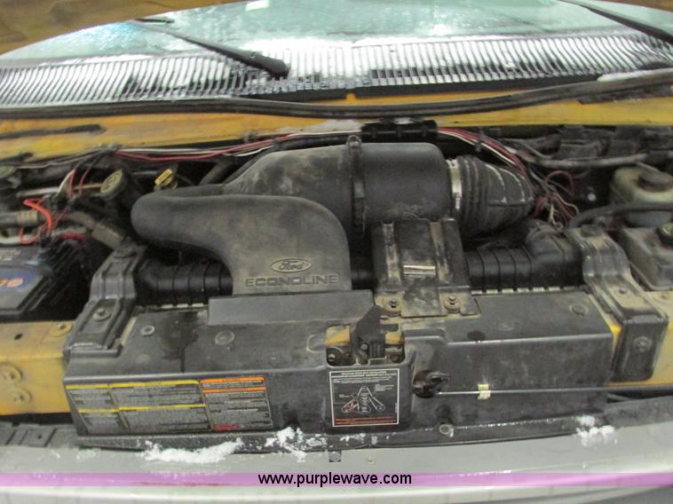 image for item F4269 1999 Ford Econoline E350 XL Super Duty van