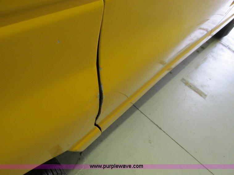 image for item F4269 1999 Ford Econoline E350 XL Super Duty van