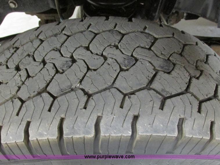 image for item F4272 2008 Ford F250 XLT Super Duty pickup truck