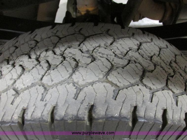 image for item F4272 2008 Ford F250 XLT Super Duty pickup truck