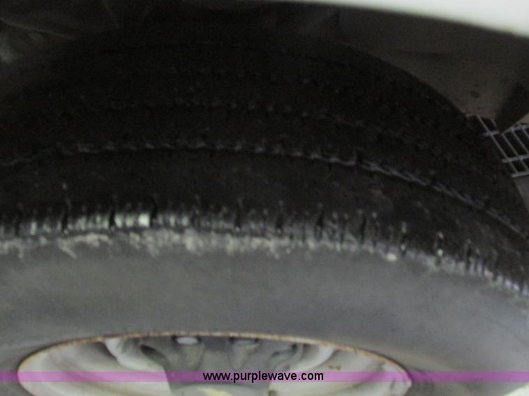 image for item F4276 2002 Chevrolet Express 3500 van