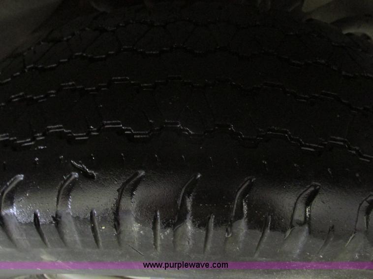 image for item F4276 2002 Chevrolet Express 3500 van