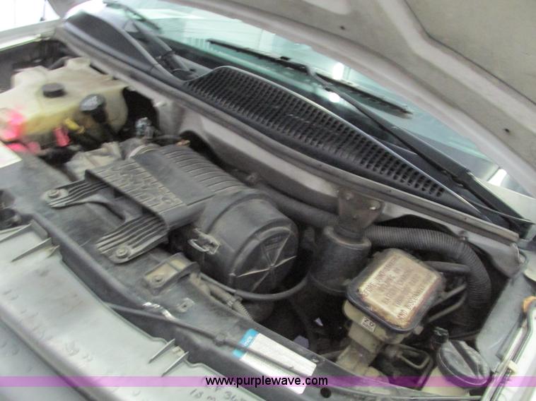 image for item F4276 2002 Chevrolet Express 3500 van