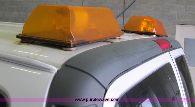 image for item F4276 2002 Chevrolet Express 3500 van