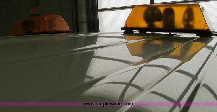 image for item F4276 2002 Chevrolet Express 3500 van