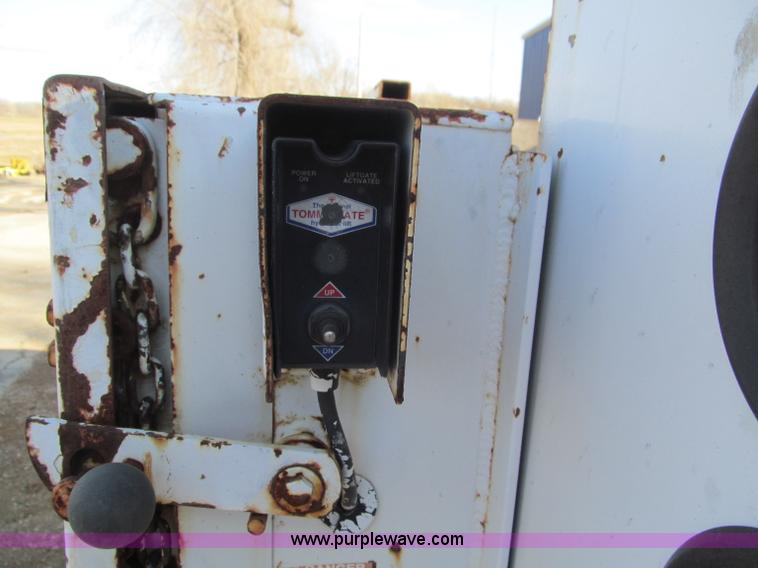 image for item F4691 2001 Ford F350 Super Duty service truck