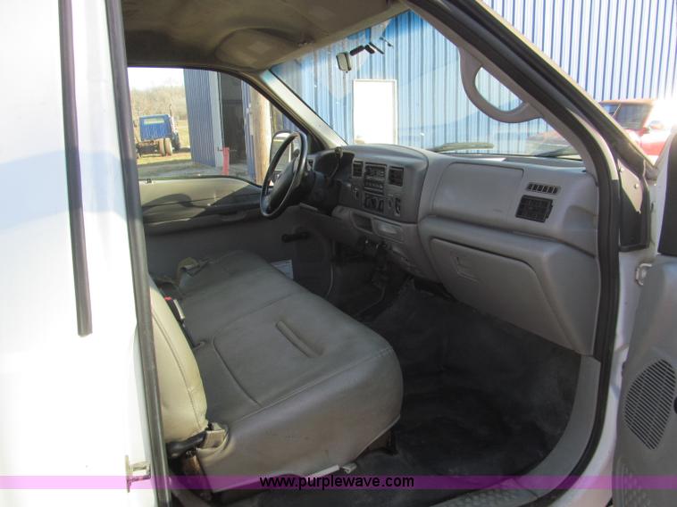 image for item F4691 2001 Ford F350 Super Duty service truck