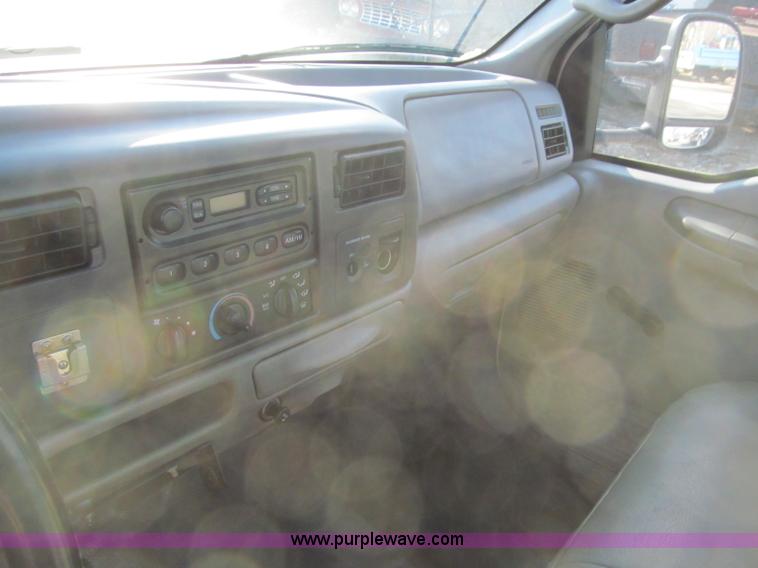 image for item F4691 2001 Ford F350 Super Duty service truck