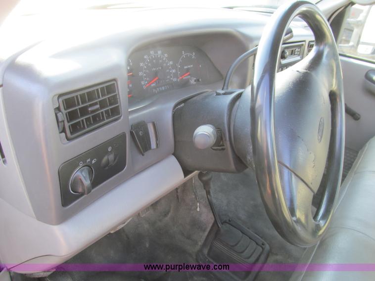 image for item F4691 2001 Ford F350 Super Duty service truck
