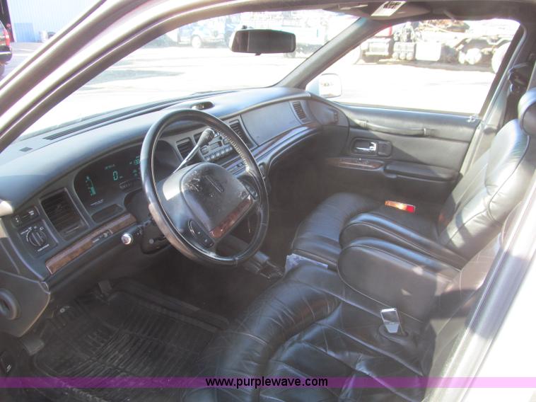 image for item F4692 1996 Lincoln Town Car Executive 120" stretch limo