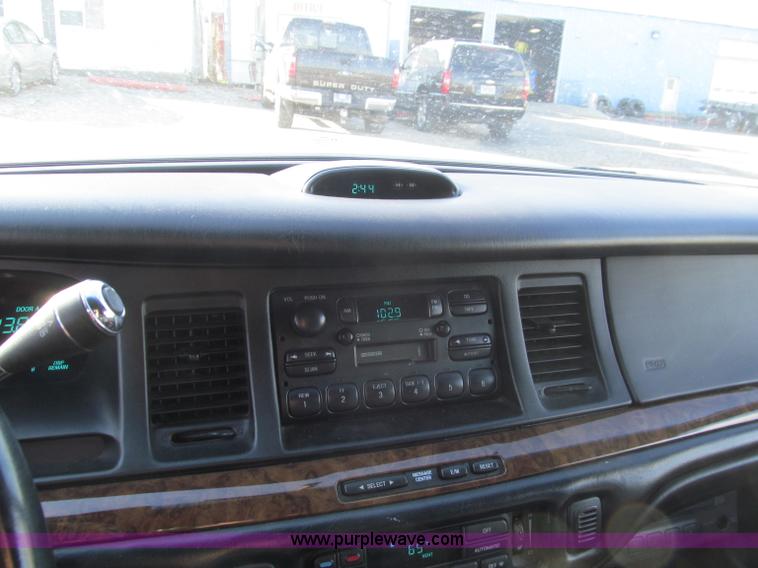 image for item F4692 1996 Lincoln Town Car Executive 120" stretch limo