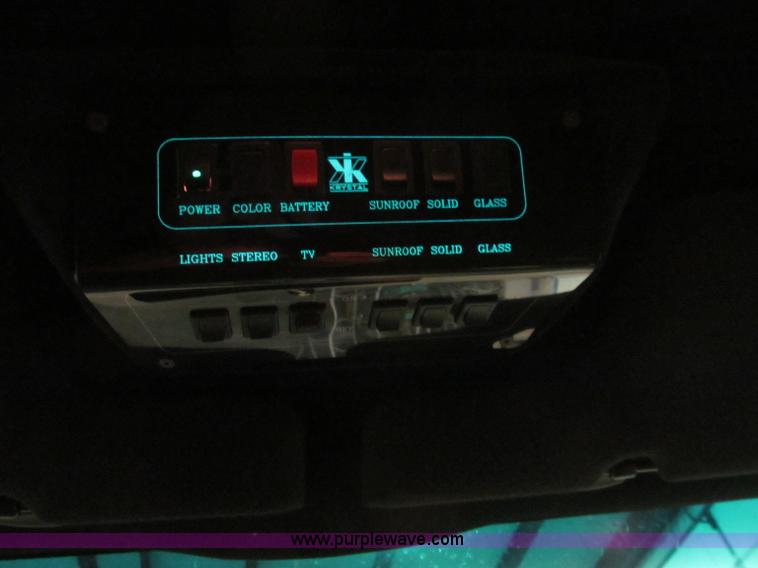 image for item F4692 1996 Lincoln Town Car Executive 120" stretch limo