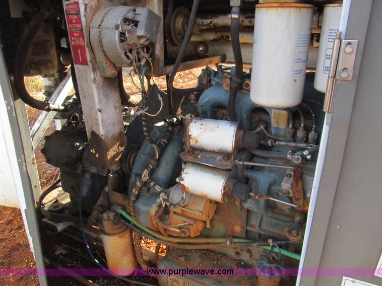 image for item F4693 (4) salvage reefer units