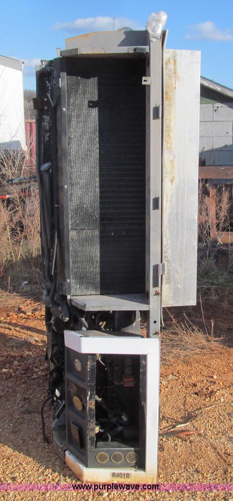 image for item F4693 (4) salvage reefer units