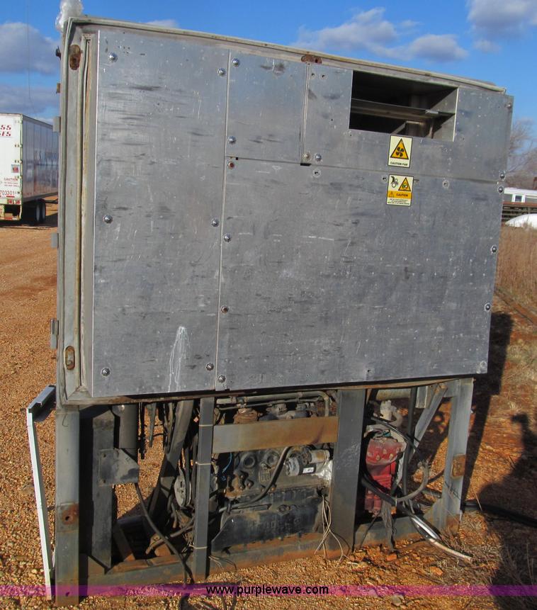 image for item F4693 (4) salvage reefer units
