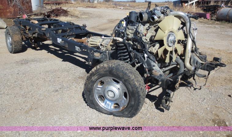image for item F6586 2008 Ford F350 Super Duty chassis