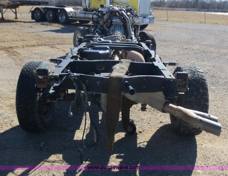 image for item F6586 2008 Ford F350 Super Duty chassis