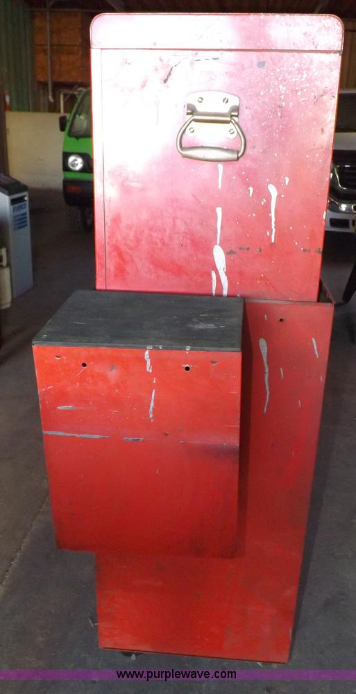 image for item J9144 Waterloo tool box with tools