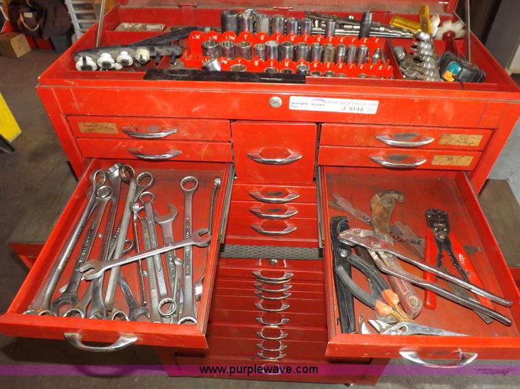 image for item J9144 Waterloo tool box with tools