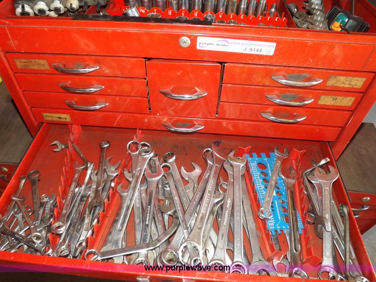 image for item J9144 Waterloo tool box with tools