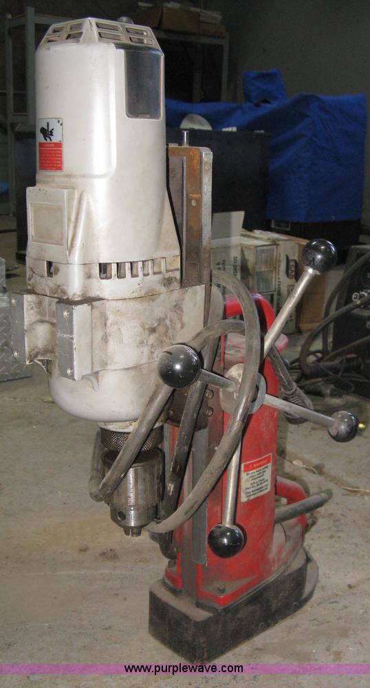 image for item M9187 Milwaukee heavy duty electromagnetic drill press
