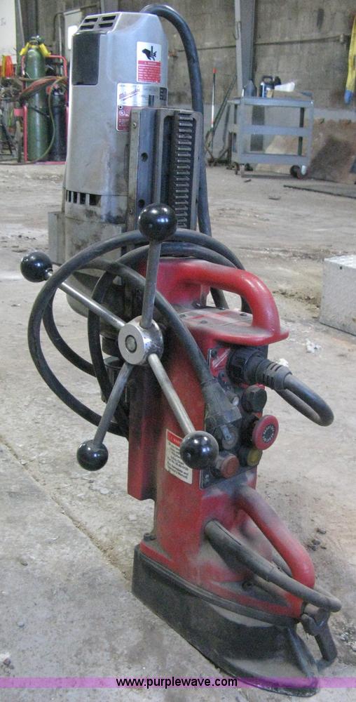 image for item M9187 Milwaukee heavy duty electromagnetic drill press