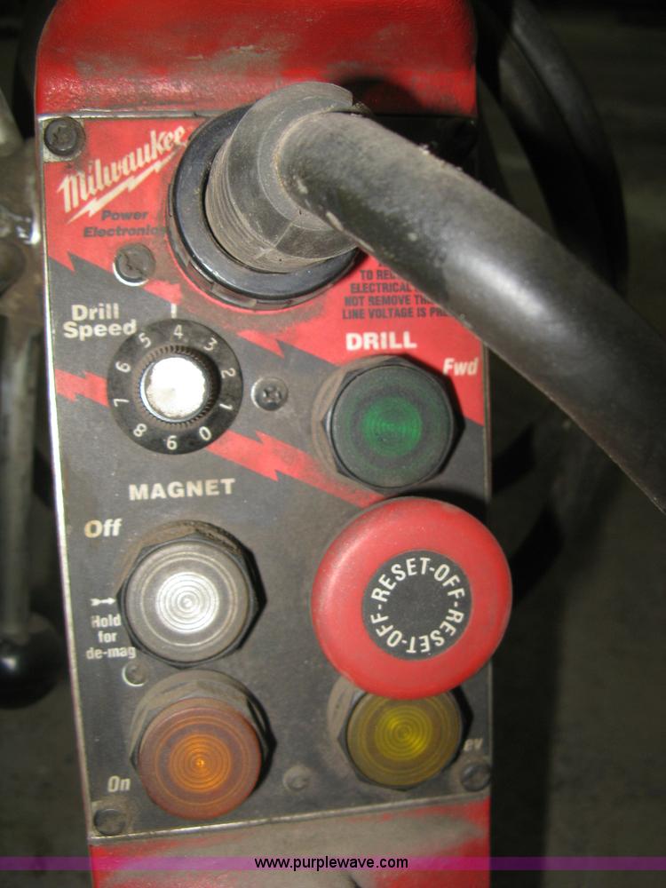 image for item M9187 Milwaukee heavy duty electromagnetic drill press