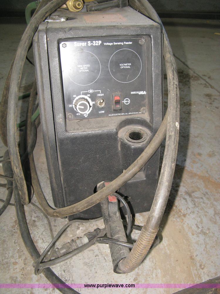 Miller Super S 32p Suitcase Wire Feed Welder Item M9188